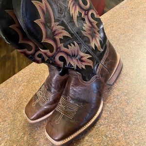 ARIAT TOMBSTONE BOOTS - SQUARE TOE